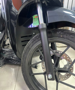 Phuộc trước phải xe máy điện Dat Bike Quantum S - black